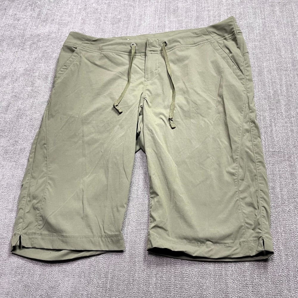 Columbia Anytime Outdoor Long Shorts Women 12 Green 2 Way Comfort Stretch UPF 50